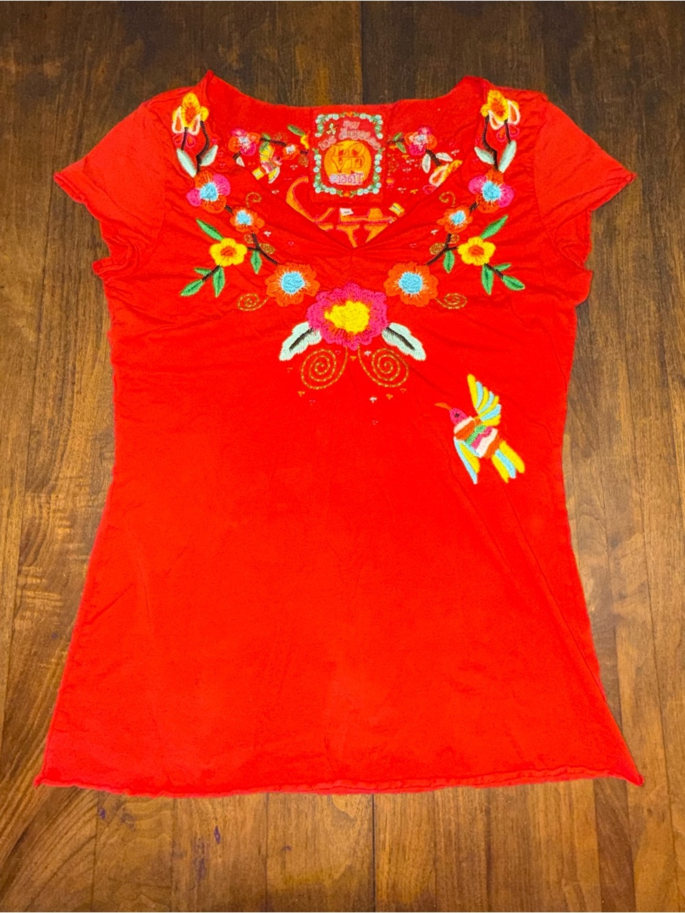 JWLA Love Embroidered Flowers Bird Short Sleeve V-Neck Pink Blouse Vintage
